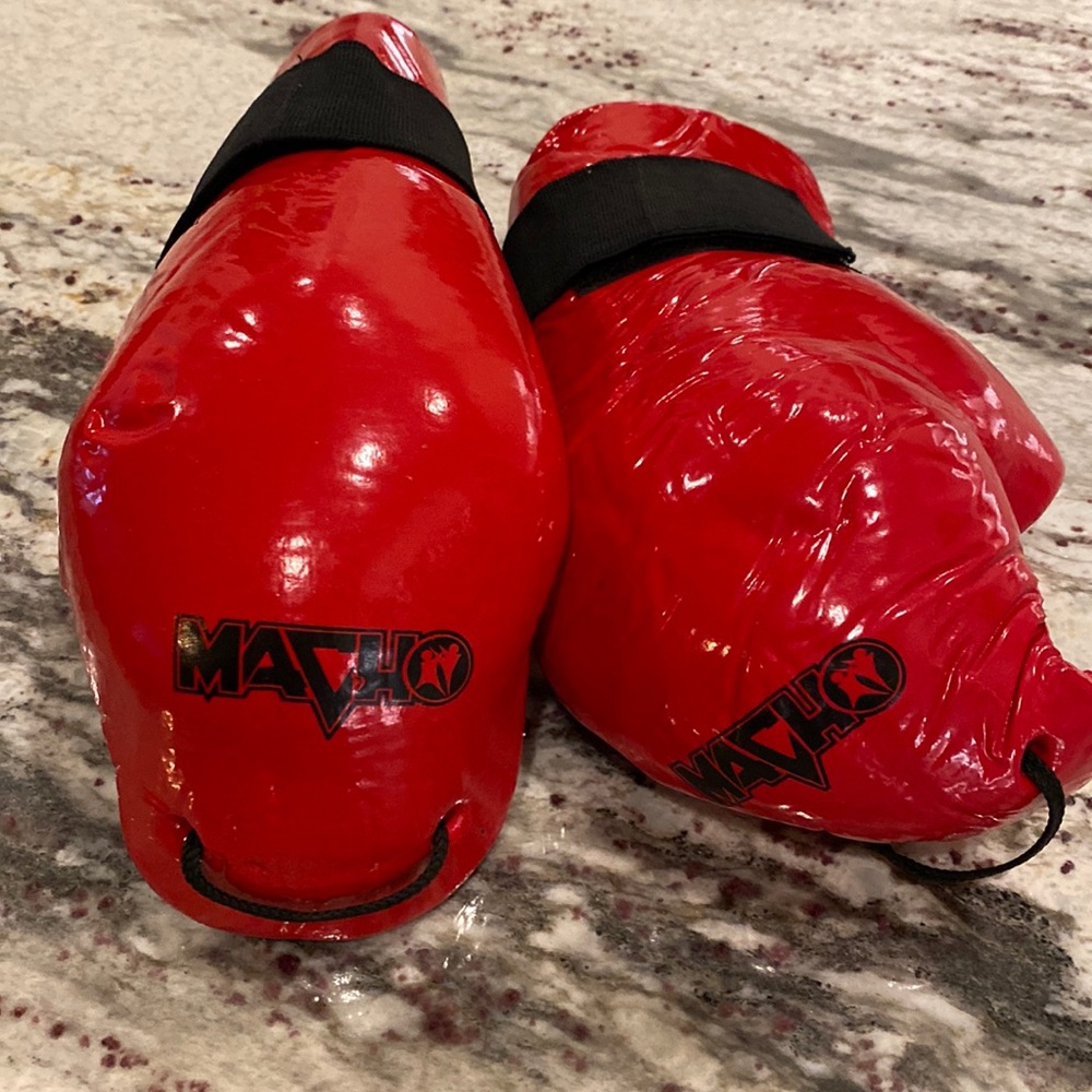 Macho Sparring Gloves